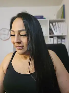 Snapshot of Gina_Myers chatting on July 20, 2026, 2:19 am Gina Myers online show from July 20, 2026, 2:19 am
