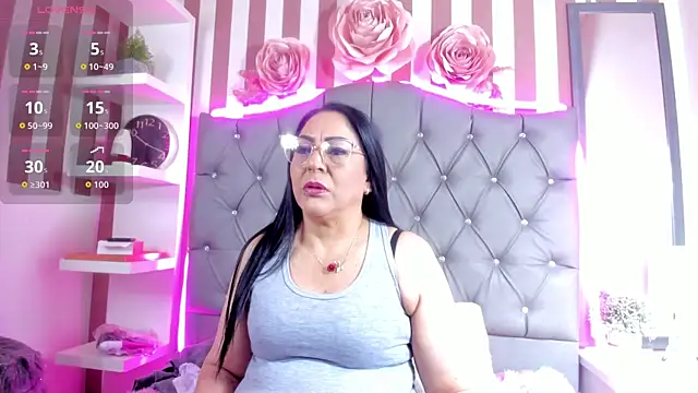 Snapshot of Gina_Myers chatting on October 22, 2025, 12:26 pm Gina Myers online show from October 22, 2025, 12:26 pm