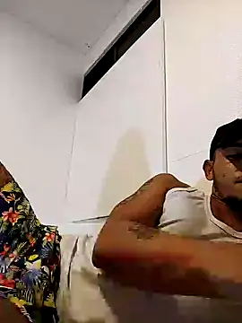 Snapshot of sexylatino22 chatting on December 27, 2024, 4:58 am sexylatino22 online show from December 27, 2024, 4:58 am