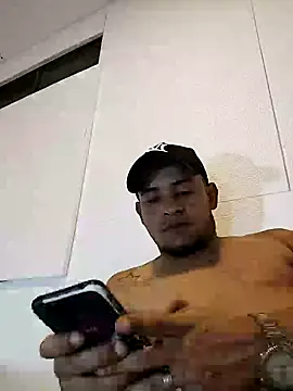 Snapshot of sexylatino22 chatting on January 11, 2025, 3:13 am sexylatino22 online show from January 11, 2025, 3:13 am