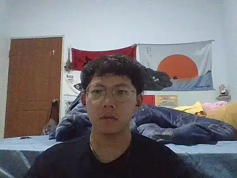 ZHIIz online show from February 18, 2026, 2:57 pm