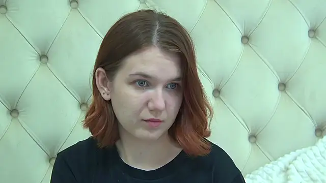 Snapshot of LessySmith chatting on March 8, 2026, 5:27 pm LessySmith online show from March 8, 2026, 5:27 pm