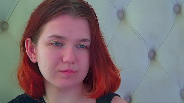 Snapshot of LessySmith chatting on March 9, 2026, 5:33 am LessySmith online show from March 9, 2026, 5:33 am