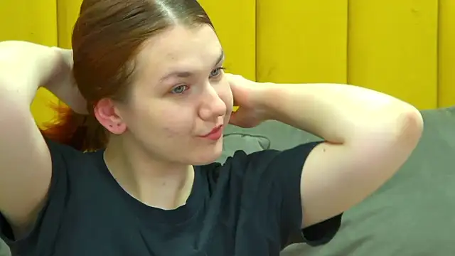 Snapshot of LessySmith chatting on February 20, 2026, 4:09 pm LessySmith online show from February 20, 2026, 4:09 pm