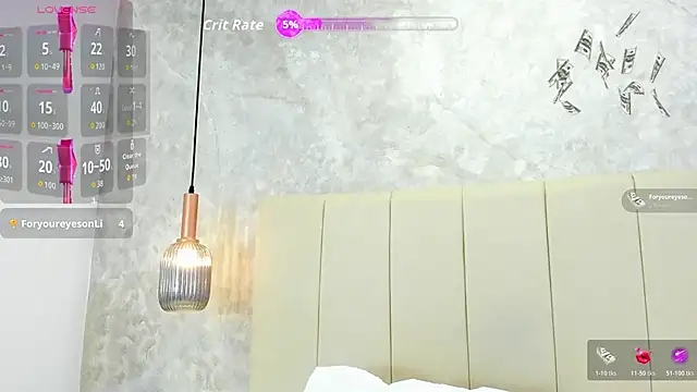 Snapshot of kareena_basu chatting on November 12, 2025, 3:05 pm kareena basu online show from November 12, 2025, 3:05 pm