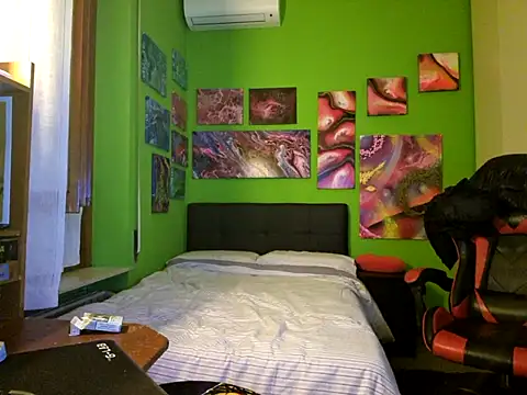 Snapshot of MASTERMONEY chatting on November 2, 2025, 4:23 pm MASTERMONEY online show from November 2, 2025, 4:23 pm