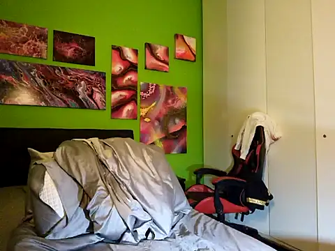 Snapshot of MASTERMONEY chatting on September 9, 2025, 9:46 pm MASTERMONEY online show from September 9, 2025, 9:46 pm