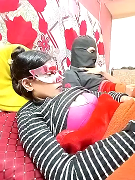Snapshot of Very-Hot-Couple chatting on January 22, 2025, 8:06 pm Very-Hot-Couple online show from January 22, 2025, 8:06 pm