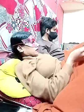 Snapshot of Very-Hot-Couple chatting on February 7, 2025, 3:52 pm Very-Hot-Couple online show from February 7, 2025, 3:52 pm