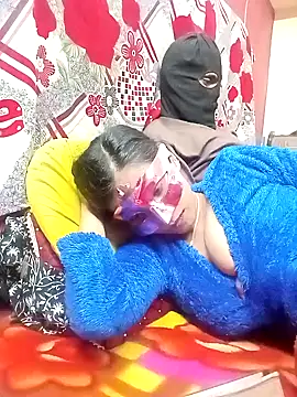 Snapshot of Very-Hot-Couple chatting on January 19, 2025, 7:15 pm Very-Hot-Couple online show from January 19, 2025, 7:15 pm