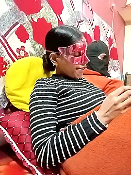 Snapshot of Very-Hot-Couple chatting on January 22, 2025, 5:06 pm Very-Hot-Couple online show from January 22, 2025, 5:06 pm