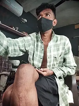 Snapshot of richardjames95 chatting on February 5, 2026, 6:04 pm richardjames95 online show from February 5, 2026, 6:04 pm