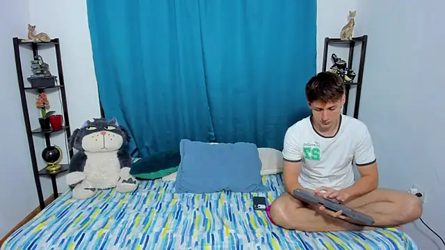 Snapshot of Luciano_and_Marlon chatting on May 24, 2026, 9:58 pm Luciano and Marlon online show from May 24, 2026, 9:58 pm