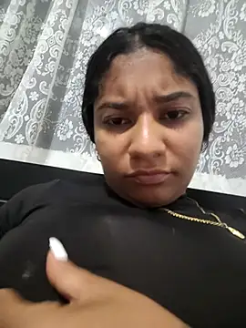 Snapshot of Sofythom1 chatting on February 22, 2026, 11:39 pm Sofythom1 online show from February 22, 2026, 11:39 pm