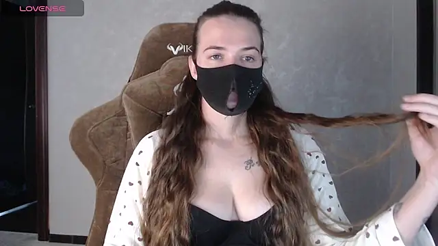 Snapshot of BlackM00n8 chatting on October 2, 2025, 9:23 am BlackM00n8 online show from October 2, 2025, 9:23 am