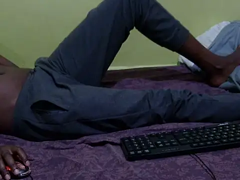 Snapshot of QUEEN-LIZ chatting on September 27, 2025, 3:23 am QUEEN-LIZ online show from September 27, 2025, 3:23 am