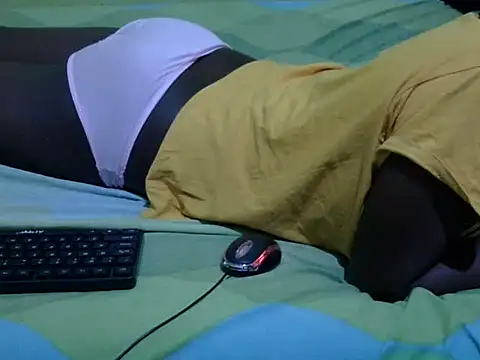 Snapshot of QUEEN-LIZ chatting on October 23, 2025, 3:27 am QUEEN-LIZ online show from October 23, 2025, 3:27 am