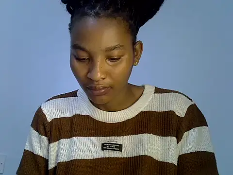 cute-alexis online show from May 5, 2026, 7:11 am