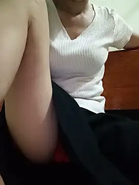 Snapshot of YunLem chatting on May 16, 2026, 1:48 am YunLem online show from May 16, 2026, 1:48 am