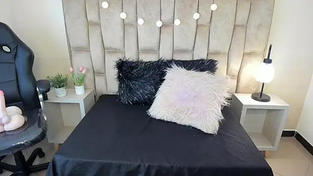 Esteff  o2 online show from March 15, 2025, 7:38 pm