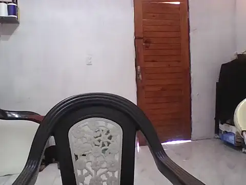 Snapshot of iaradias chatting on November 3, 2025, 2:09 pm iaradias online show from November 3, 2025, 2:09 pm