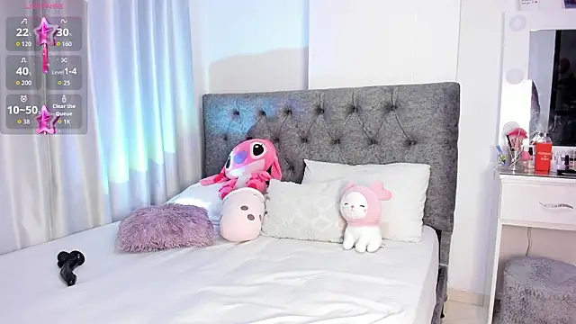 abbyfoxx  online show from February 3, 2026, 10:26 pm