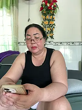Snapshot of NDith chatting on June 29, 2026, 1:01 am NDith online show from June 29, 2026, 1:01 am