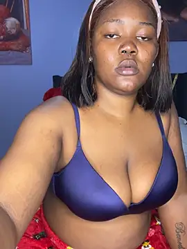 Snapshot of Cherriikenzie chatting on June 20, 2026, 11:15 am Cherriikenzie online show from June 20, 2026, 11:15 am