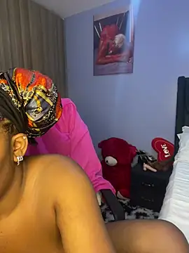 Snapshot of Cherriikenzie chatting on June 30, 2026, 2:06 pm Cherriikenzie online show from June 30, 2026, 2:06 pm
