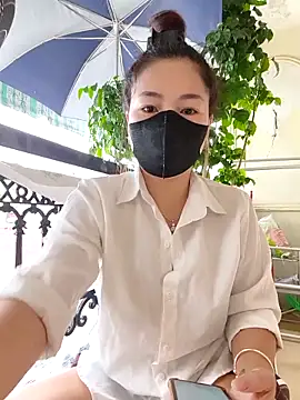 lyna bl online show from October 11, 2025, 1:50 am