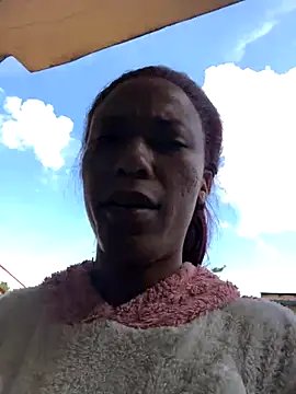 Snapshot of Kylie_Hairy_Bbc chatting on November 25, 2025, 1:22 pm Kylie Hairy Bbc online show from November 25, 2025, 1:22 pm