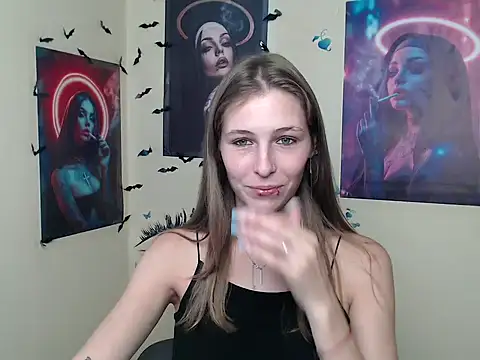 Snapshot of StrangerGi chatting on September 11, 2025, 12:05 pm StrangerGi online show from September 11, 2025, 12:05 pm