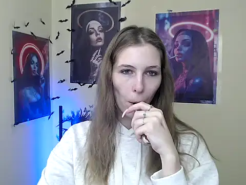 Snapshot of StrangerGi chatting on November 14, 2025, 7:12 am StrangerGi online show from November 14, 2025, 7:12 am