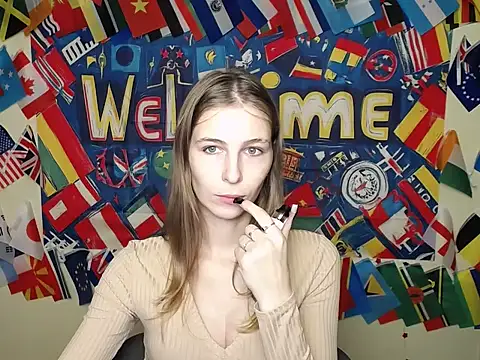 Snapshot of StrangerGi chatting on October 27, 2025, 7:20 am StrangerGi online show from October 27, 2025, 7:20 am