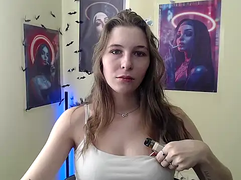 Snapshot of StrangerGi chatting on March 7, 2026, 7:04 am StrangerGi online show from March 7, 2026, 7:04 am