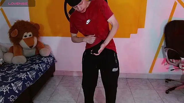 Snapshot of Matthew_Boy_ chatting on February 5, 2025, 5:41 am Matthew Boy online show from February 5, 2025, 5:41 am