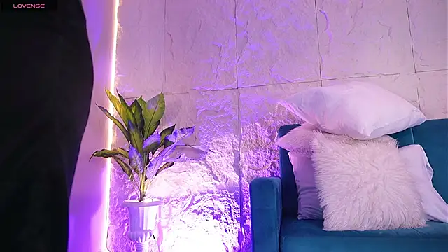 Snapshot of CailynBrowm chatting on March 13, 2026, 3:22 am CailynBrowm online show from March 13, 2026, 3:22 am