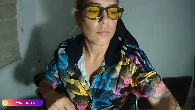 Snapshot of Isis69_ chatting on November 5, 2025, 11:52 pm Isis69 online show from November 5, 2025, 11:52 pm