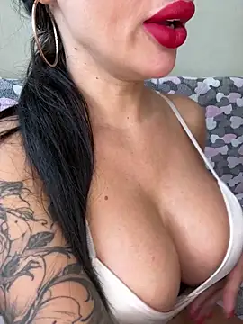 Snapshot of black_Pantherr69 chatting on June 11, 2026, 10:34 am black Pantherr69 online show from June 11, 2026, 10:34 am