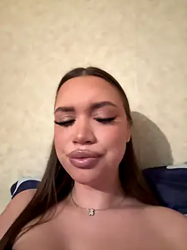 bunnyrich online show from December 19, 2025, 4:42 pm