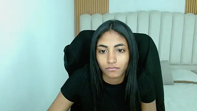 Snapshot of shaneelle chatting on July 25, 2026, 12:11 pm shaneelle online show from July 25, 2026, 12:11 pm