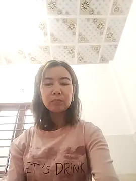 Sexy-ladyboobs20 online show from October 8, 2025, 1:18 am