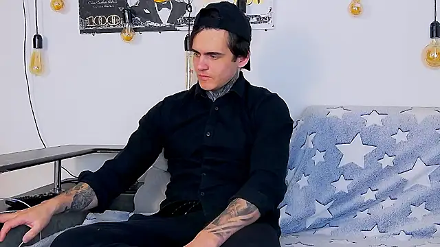 Snapshot of CarterCole chatting on January 19, 2026, 2:10 pm CarterCole online show from January 19, 2026, 2:10 pm