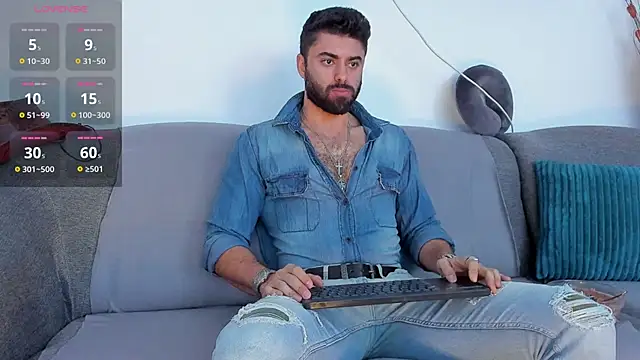 Snapshot of RawAdam chatting on January 26, 2025, 6:17 am RawAdam online show from January 26, 2025, 6:17 am