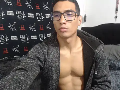 AndresCardona9 online show from October 6, 2025, 1:18 am