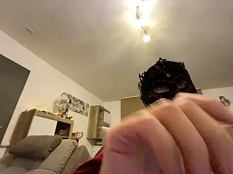 Snapshot of Marilou1983 chatting on November 23, 2025, 9:36 pm Marilou1983 online show from November 23, 2025, 9:36 pm