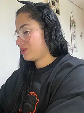 Snapshot of Sweet__Nurse1 chatting on May 8, 2026, 12:58 am Sweet Nurse1 online show from May 8, 2026, 12:58 am