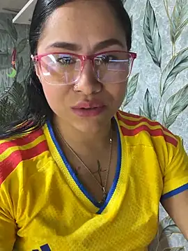 Snapshot of Sweet__Nurse1 chatting on June 24, 2026, 2:21 am Sweet Nurse1 online show from June 24, 2026, 2:21 am