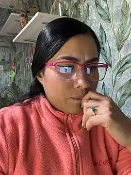Snapshot of Sweet__Nurse1 chatting on July 16, 2026, 8:17 pm Sweet Nurse1 online show from July 16, 2026, 8:17 pm