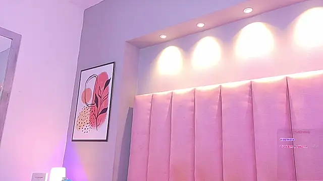 Snapshot of KeilyRoss chatting on December 2, 2025, 9:38 pm KeilyRoss online show from December 2, 2025, 9:38 pm